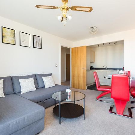 Birmingham City Apartment Skyline Views - Free Parking & Balcony Exterior foto