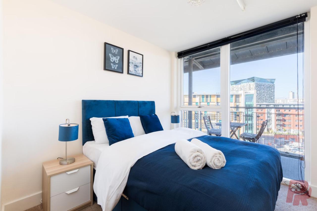 Birmingham City Apartment Skyline Views - Free Parking & Balcony Exterior foto